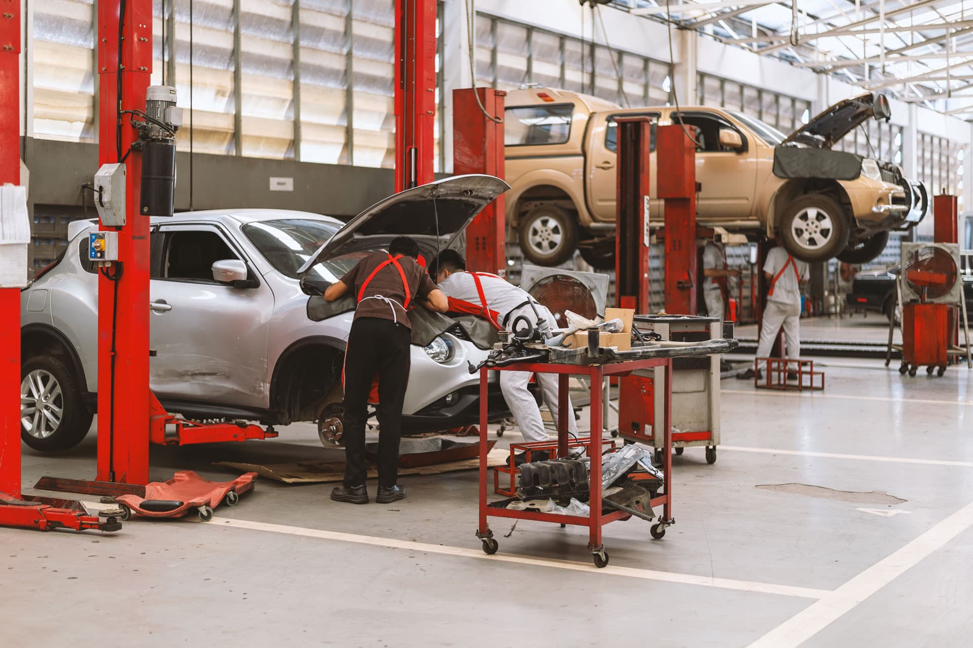 Taller de chapa y pintura del automóvil en Vigo